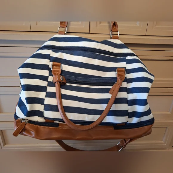 Lovevook Striped Blue and White Weekender Bag with Tan Accents - Picture 6 of 16